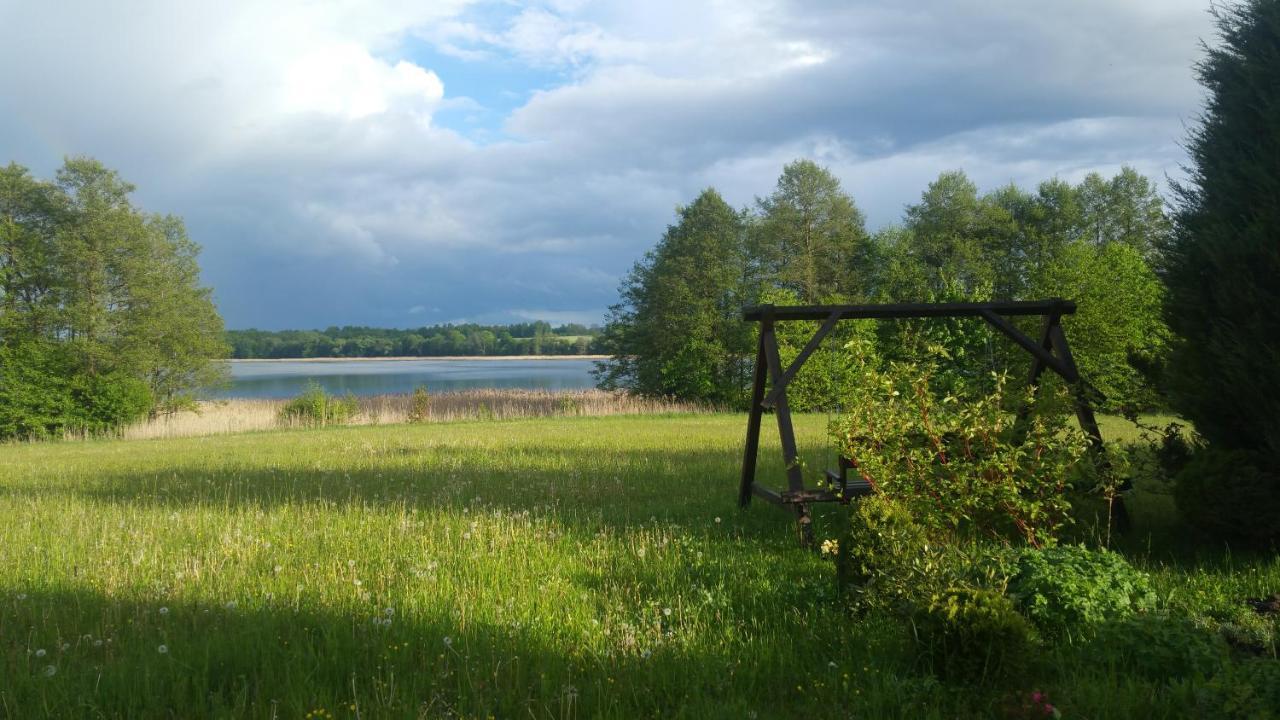 Domki Nad Jeziorem "Polwysep Suryty" Extérieur photo