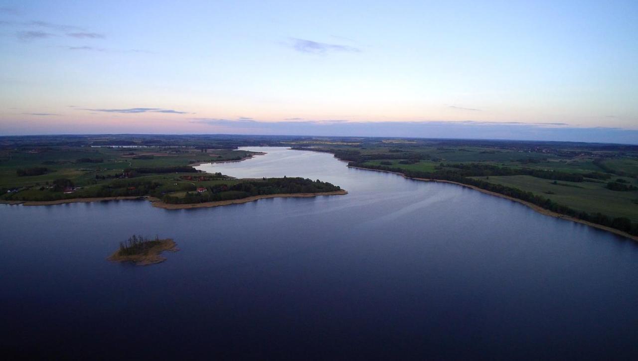 Domki Nad Jeziorem "Polwysep Suryty" Extérieur photo
