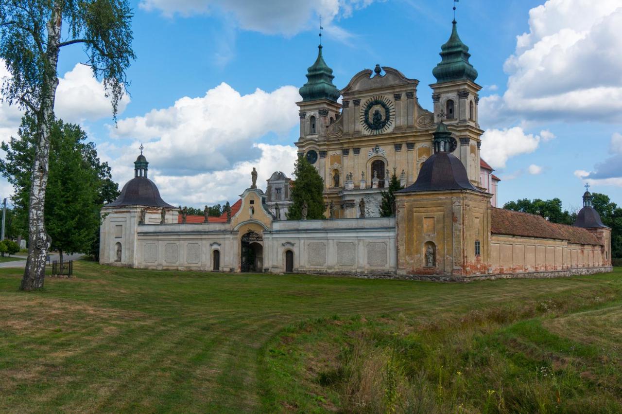 Domki Nad Jeziorem "Polwysep Suryty" Extérieur photo