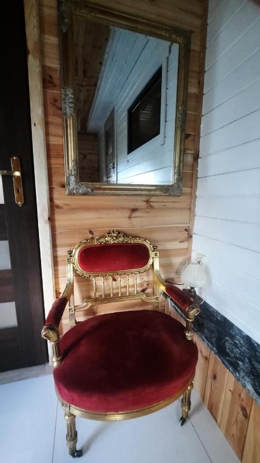 Domki Nad Jeziorem "Polwysep Suryty" Extérieur photo